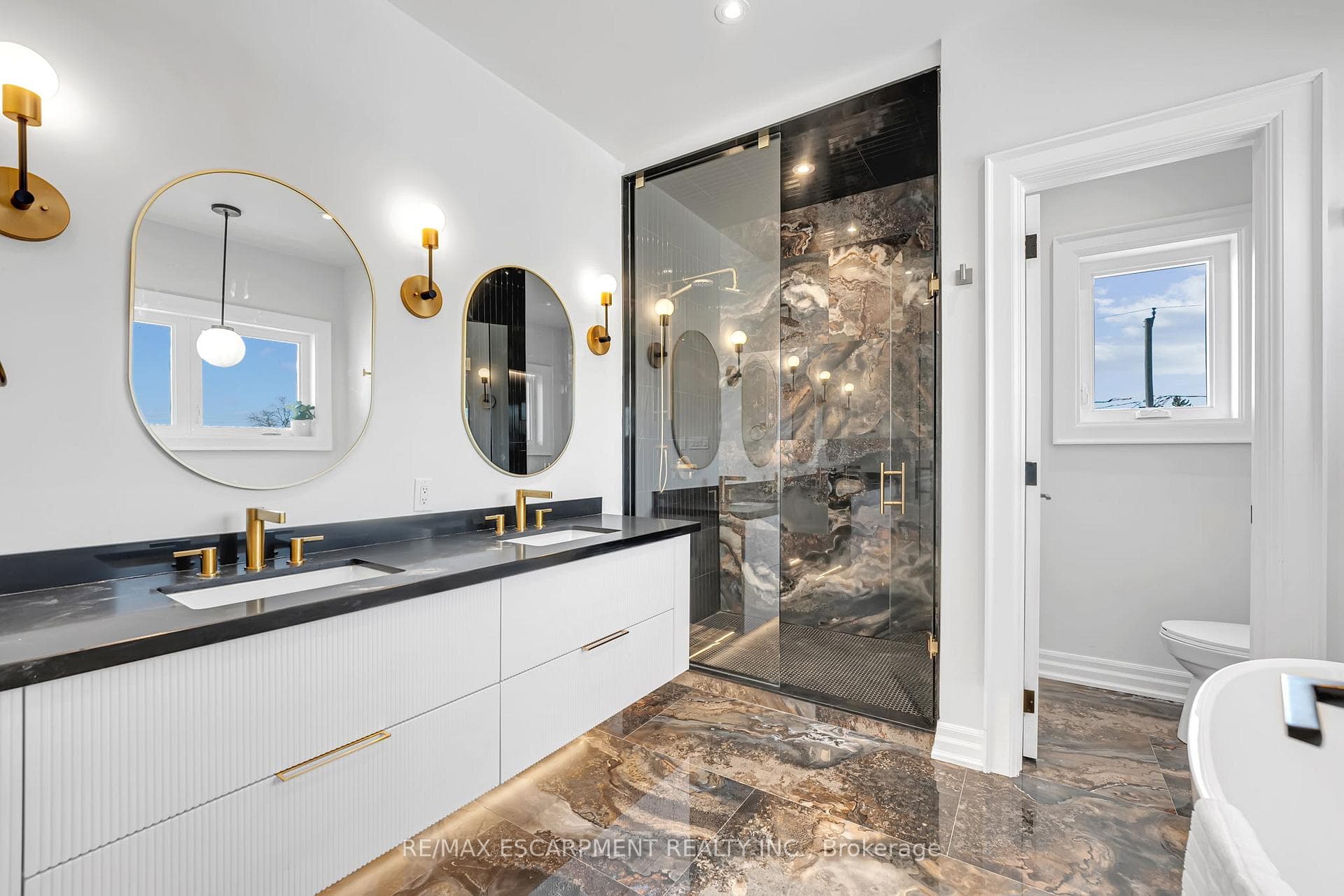 383 Wadsworth Street - Detached photo 23 of 46 in Oakville, Ontario