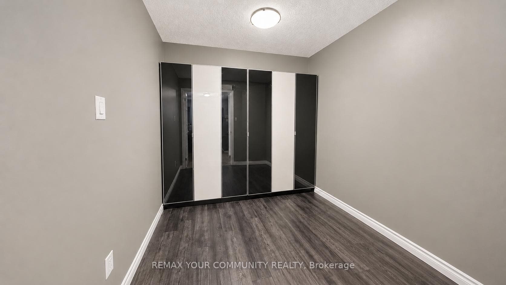 9 George Street Unit 2413 - Condo photo 5 of 34 in Brampton, Ontario