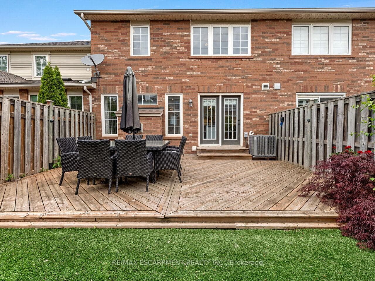 2448 Wooden Hill Circle - Townhouse photo 48 of 50 in Oakville, Ontario