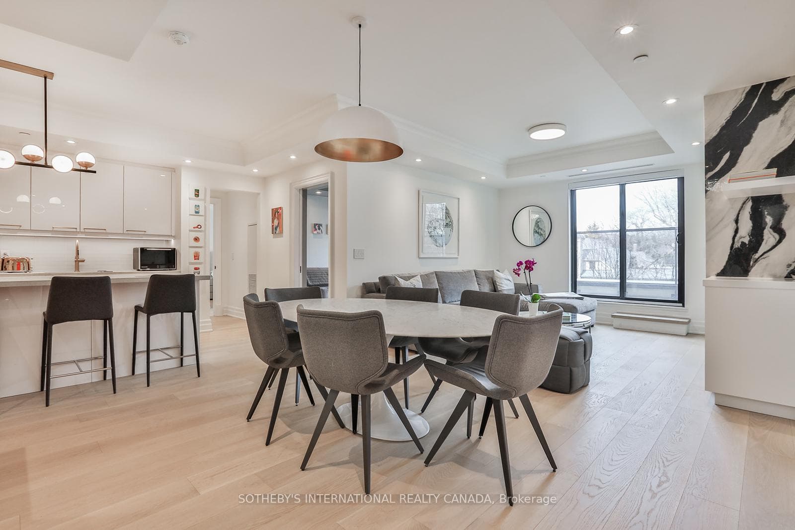 1 Forest Hill Road Unit 401 - Condo photo 9 of 36 in Annex / Yorkville / Summerhill, Ontario