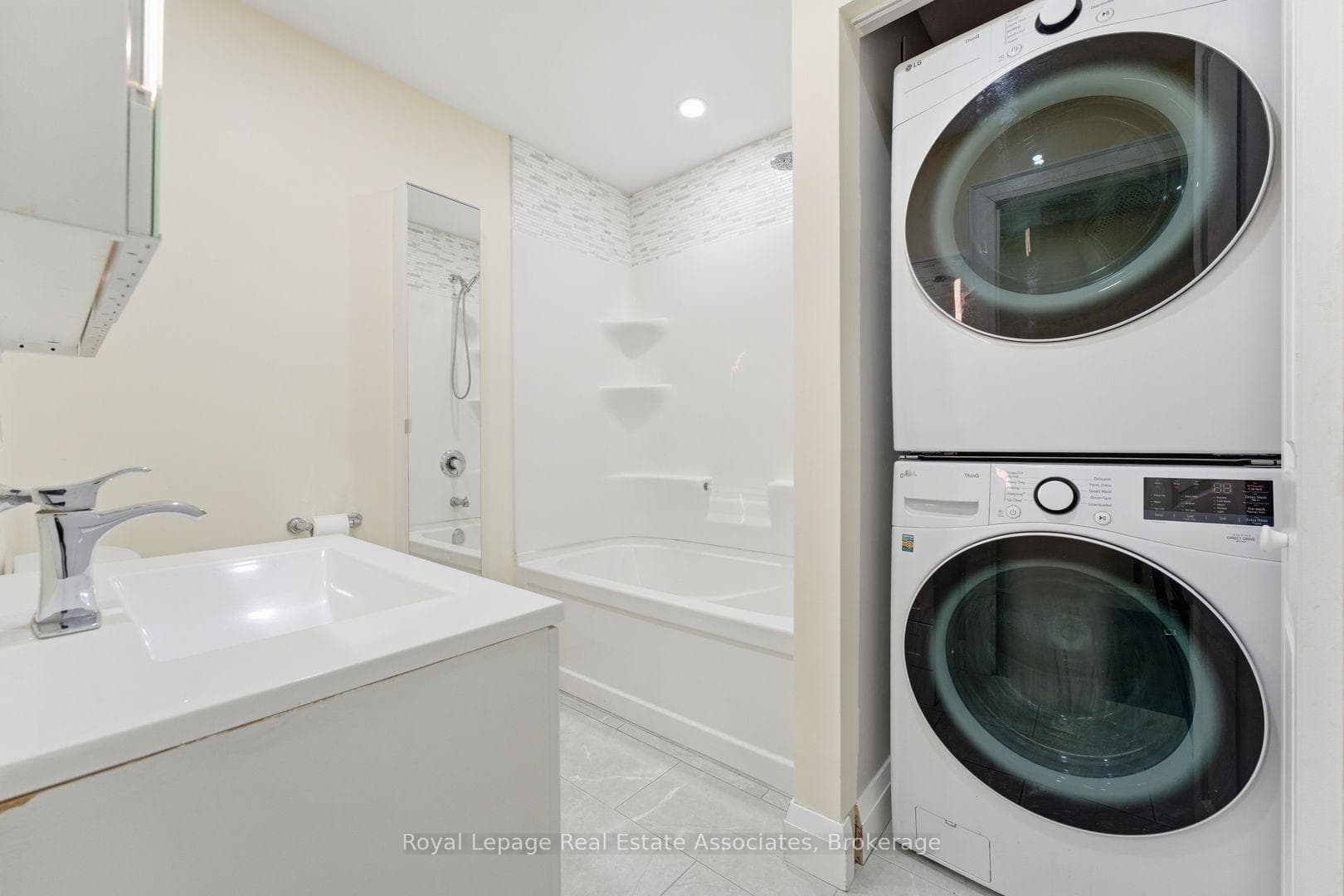 2362 Greenbank Trail - Semi-Detached photo 24 of 50 in Burlington, Ontario