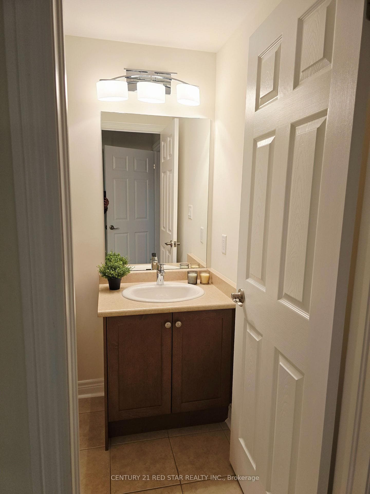 2416 Village Common - Townhouse photo 46 of 50 in Oakville, Ontario