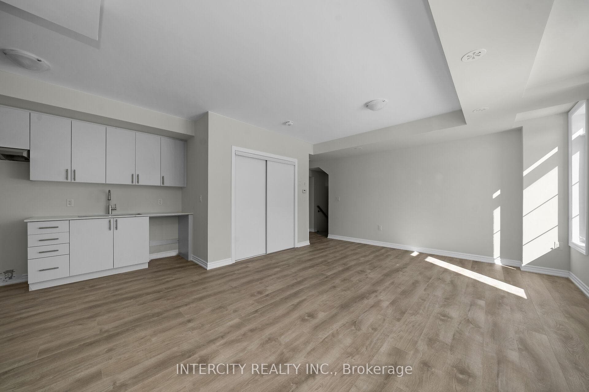 1 Vibrant Way Unit 43F - Condo photo 3 of 17 in Caledon, Ontario