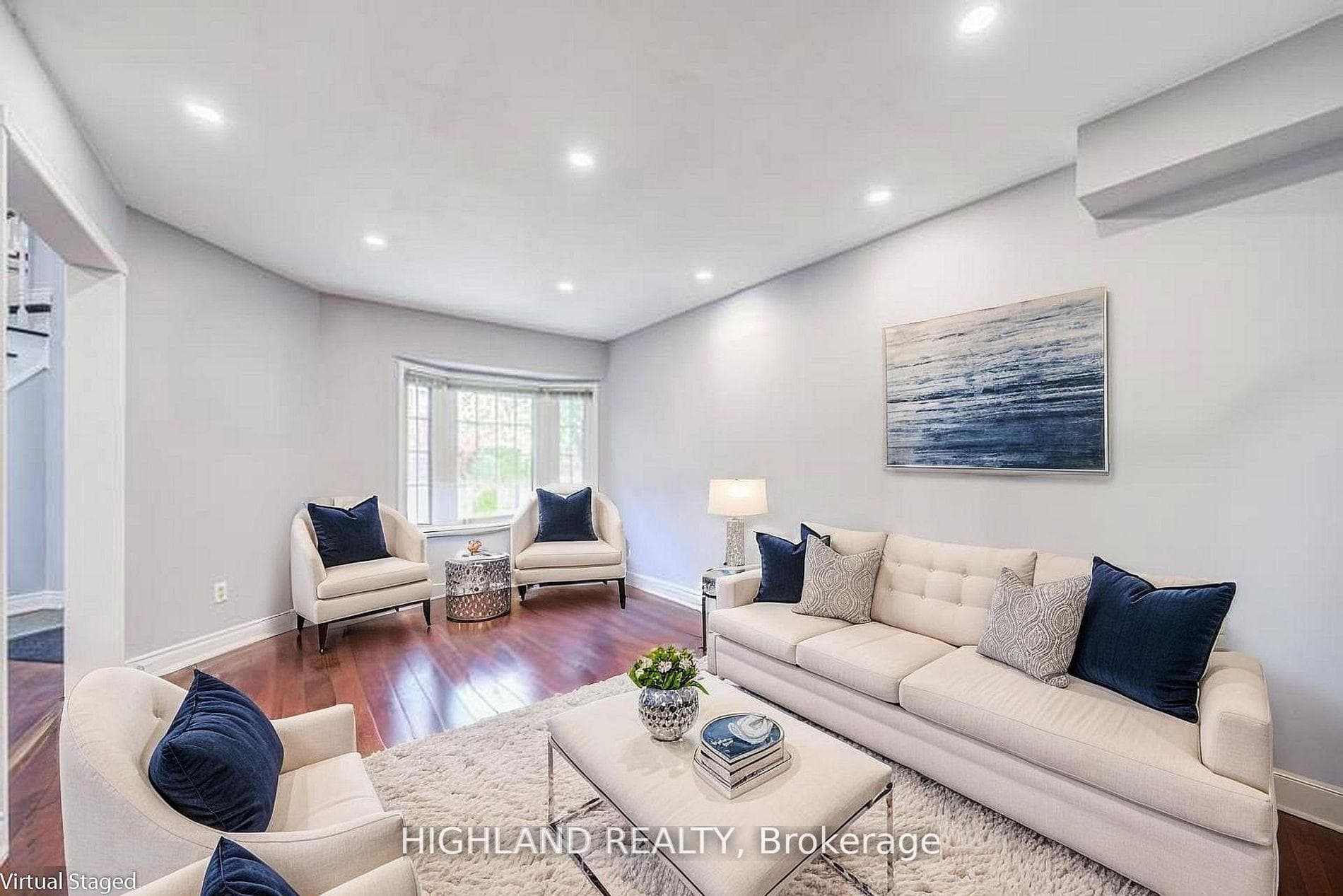 4781 Crystal Rose Drive - Detached photo 8 of 27 in Mississauga, Ontario