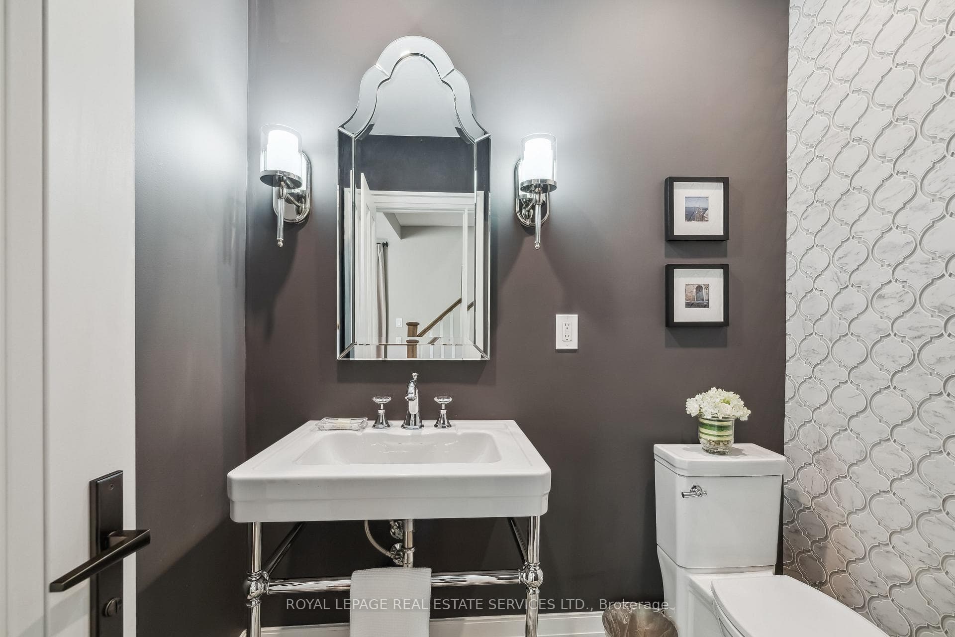 382 Trafalgar Road - Detached photo 18 of 50 in Oakville, Ontario