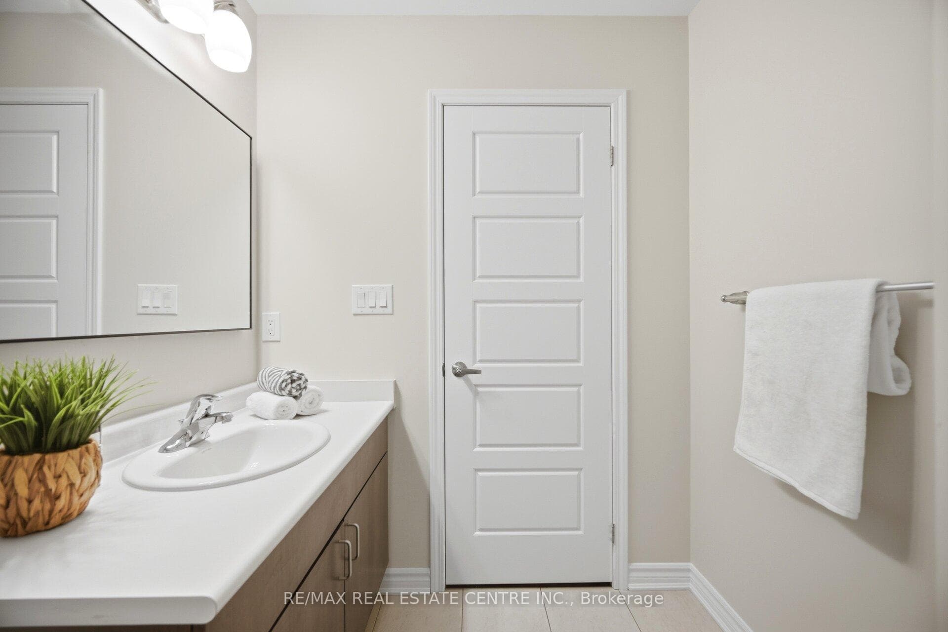 1000 Asleton Boulevard Unit 57 - Townhouse photo 24 of 33 in Milton, Ontario