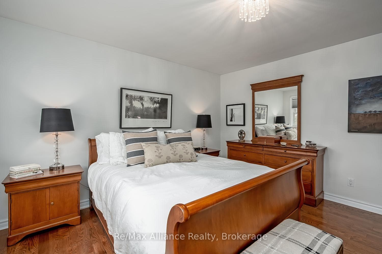 183 Westminster Drive - Detached photo 24 of 44 in Oakville, Ontario