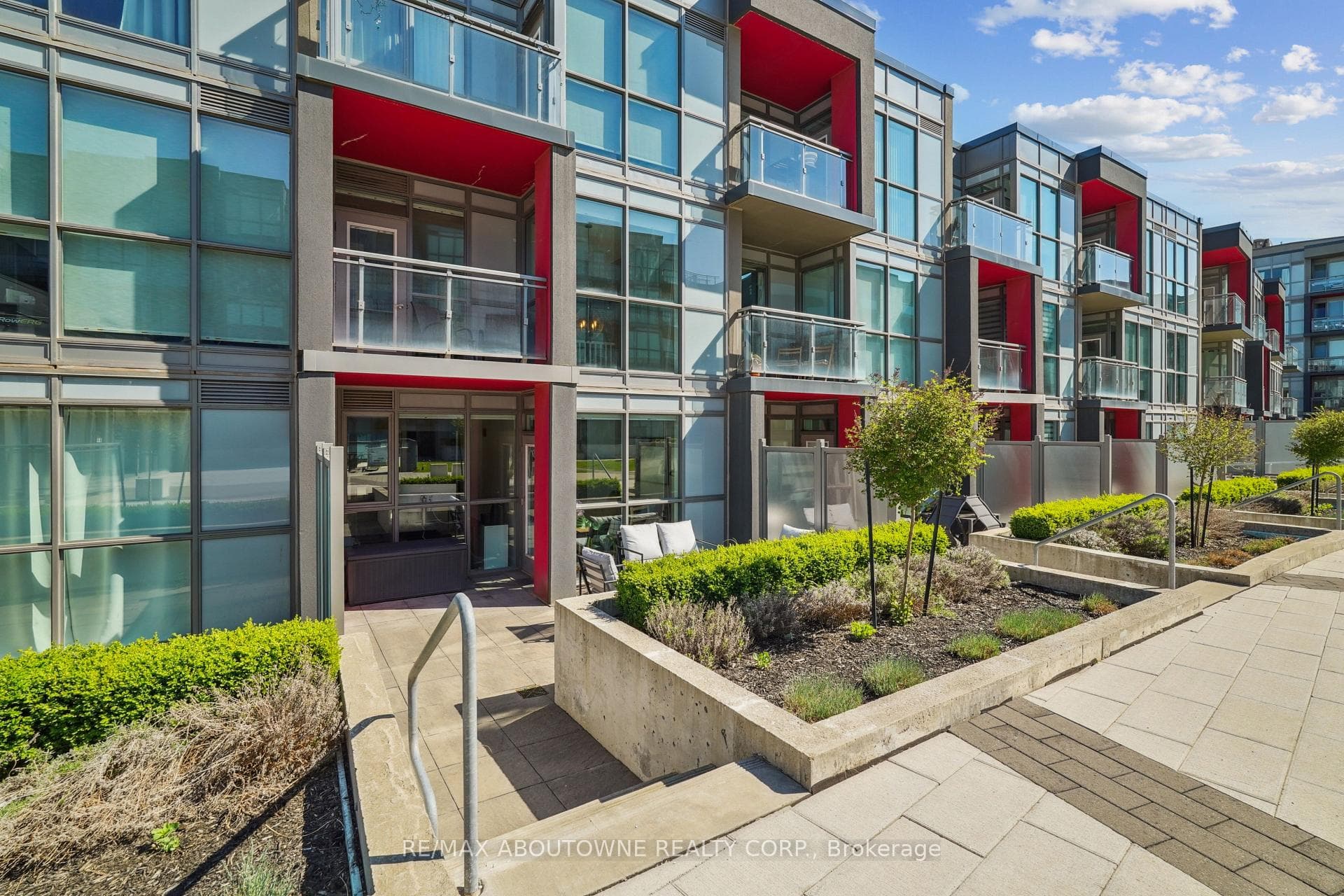 5260 Dundas Street Unit C204 - Condo photo 23 of 32 in Burlington, Ontario