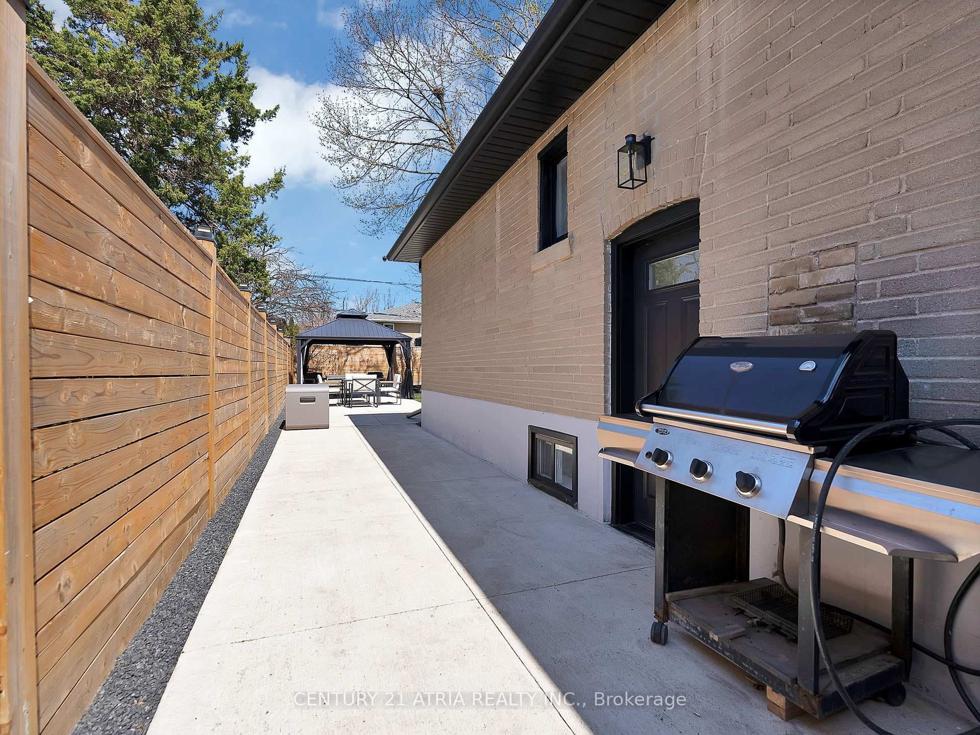 10 Dunrobin Drive - Detached photo 36 of 40 in Etobicoke (Islington / Rexdale), Ontario