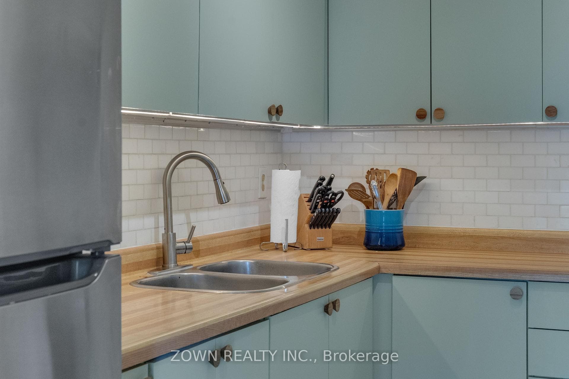 3835 Lakeshore Boulevard Unit 210 - Condo photo 20 of 36 in Liberty Village / Parkdale / South Parkdale, Ontario
