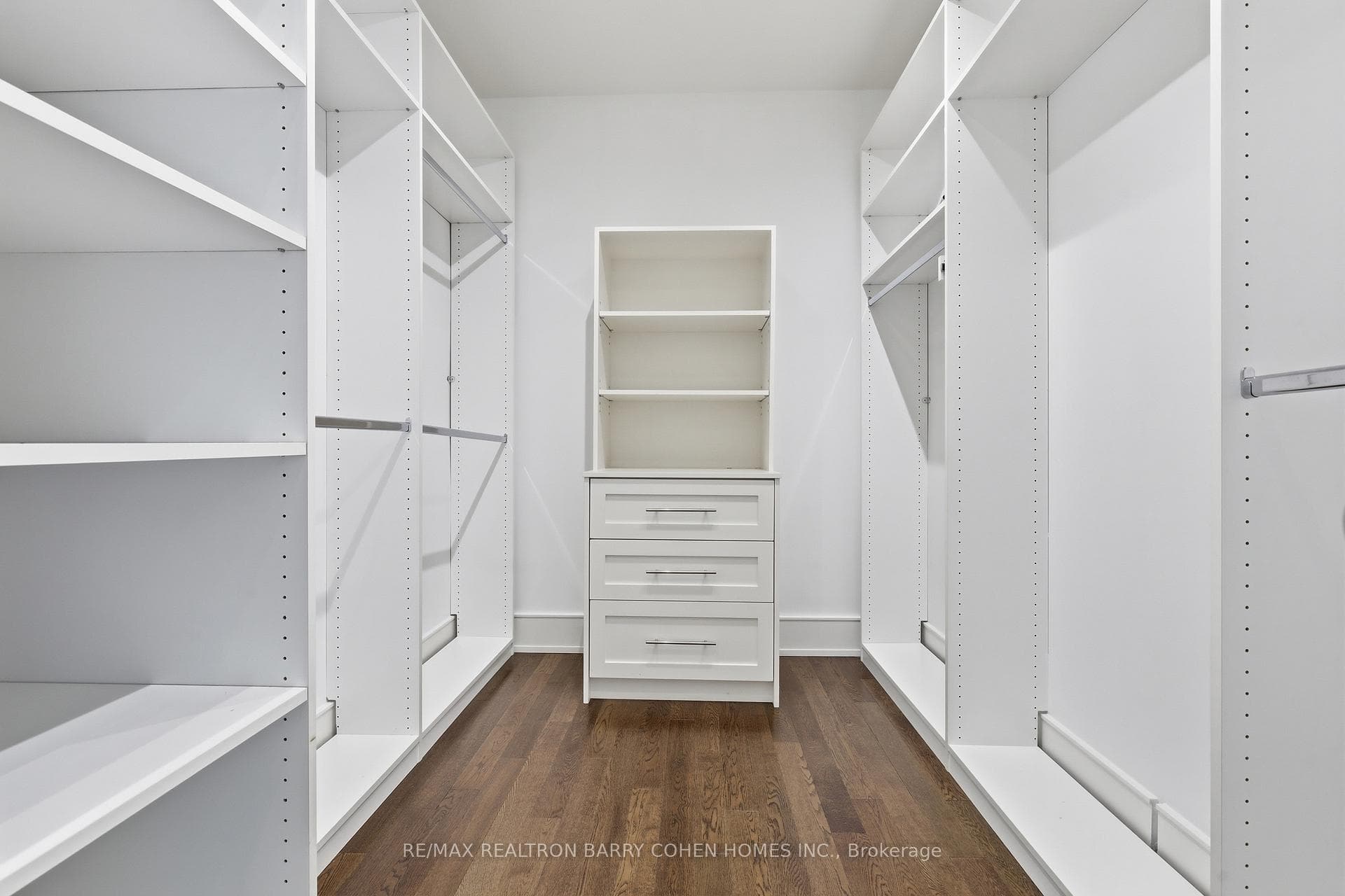 183 Wellington Street Unit 4502 - Condo photo 15 of 34 in Downtown Toronto / Waterfront, Ontario
