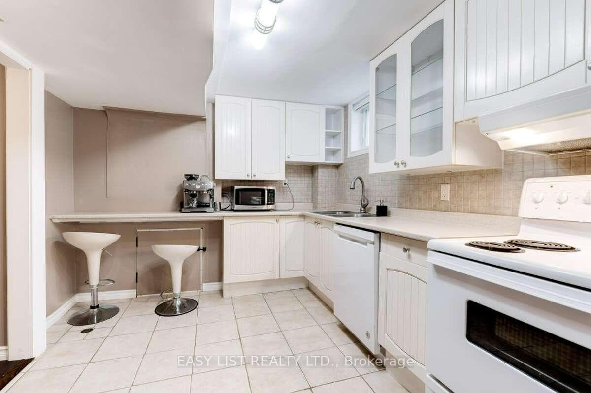 193 Pine Cove Road - Detached photo 27 of 39 in Burlington, Ontario