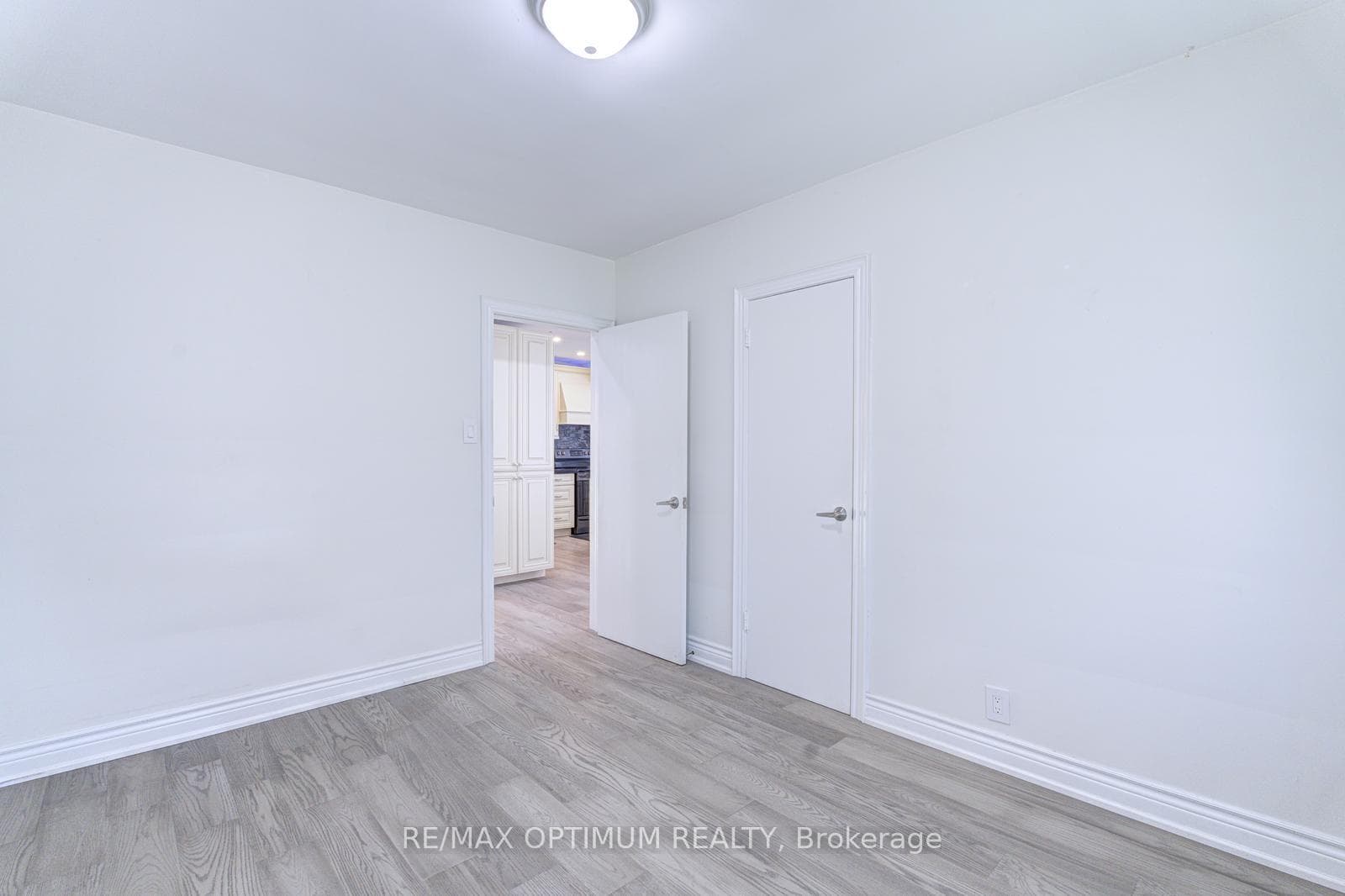 1747 Coram Crescent - Detached photo 18 of 50 in Mississauga, Ontario