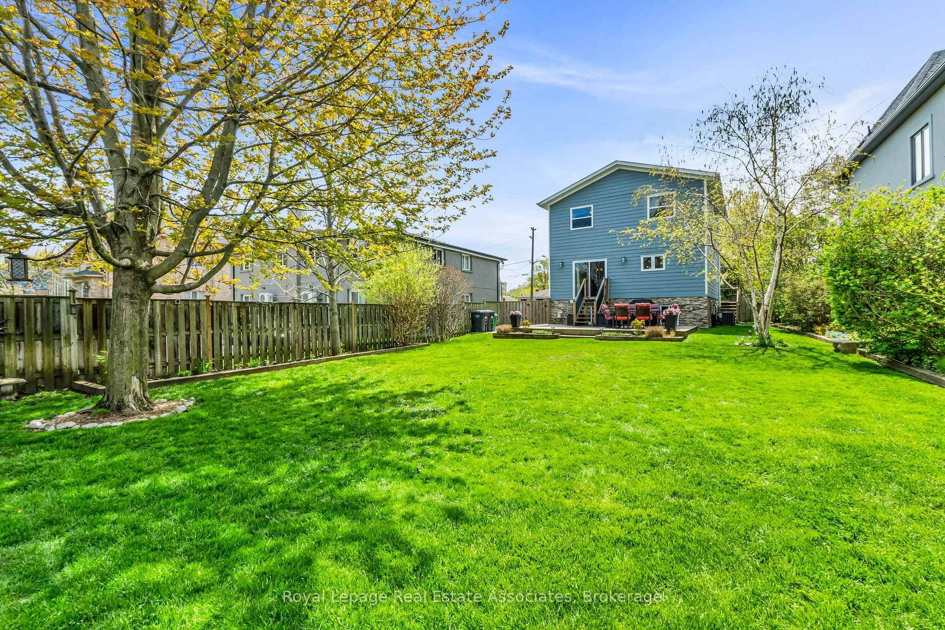 1043 Shaw Drive - Detached photo 41 of 45 in Mississauga, Ontario