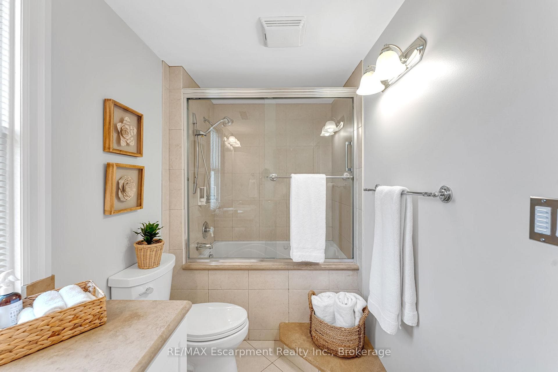 546 HURD Avenue - Detached photo 27 of 46 in Burlington, Ontario