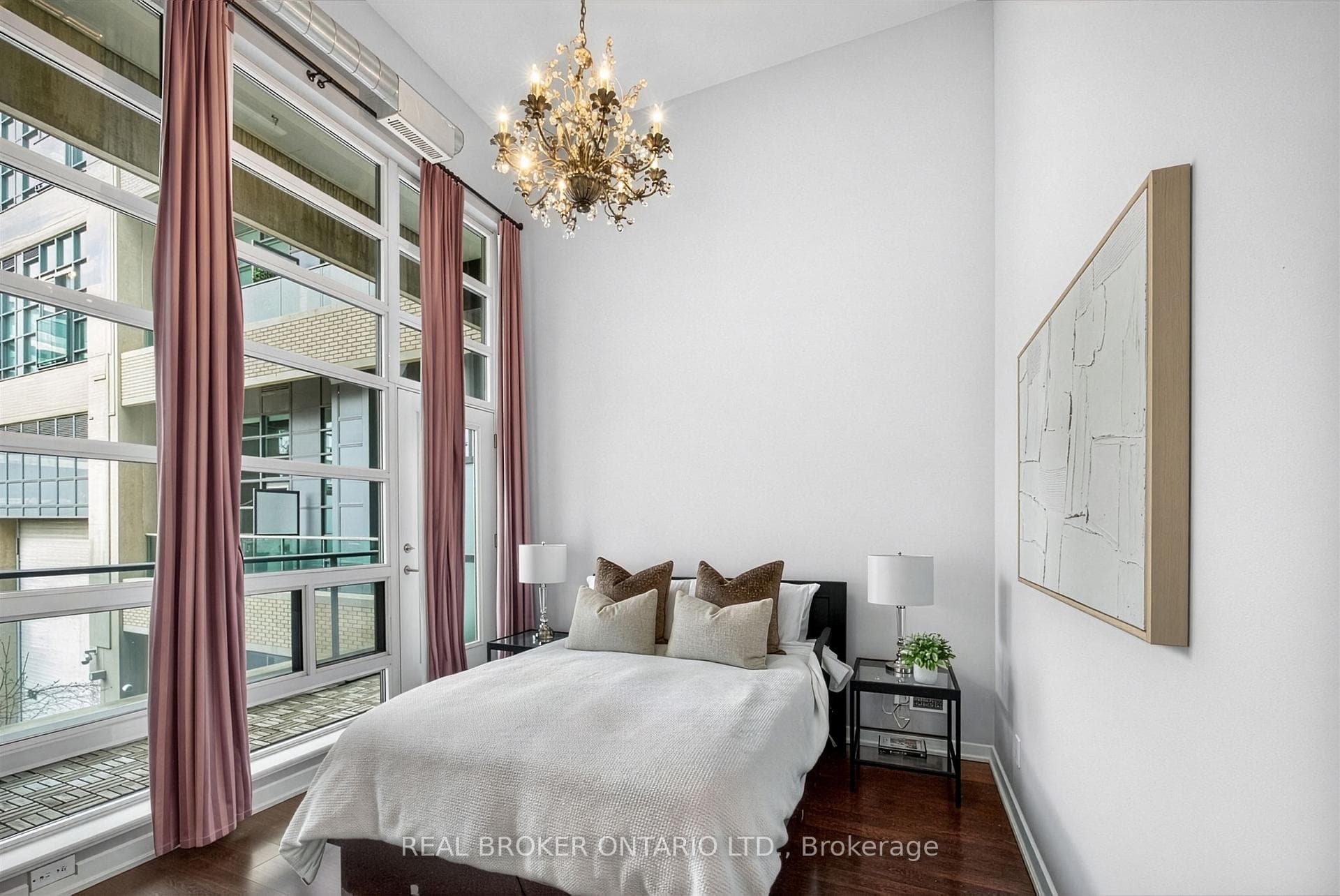 380 Macpherson Avenue Unit 209 - Condo photo 27 of 49 in Annex / Yorkville / Summerhill, Ontario