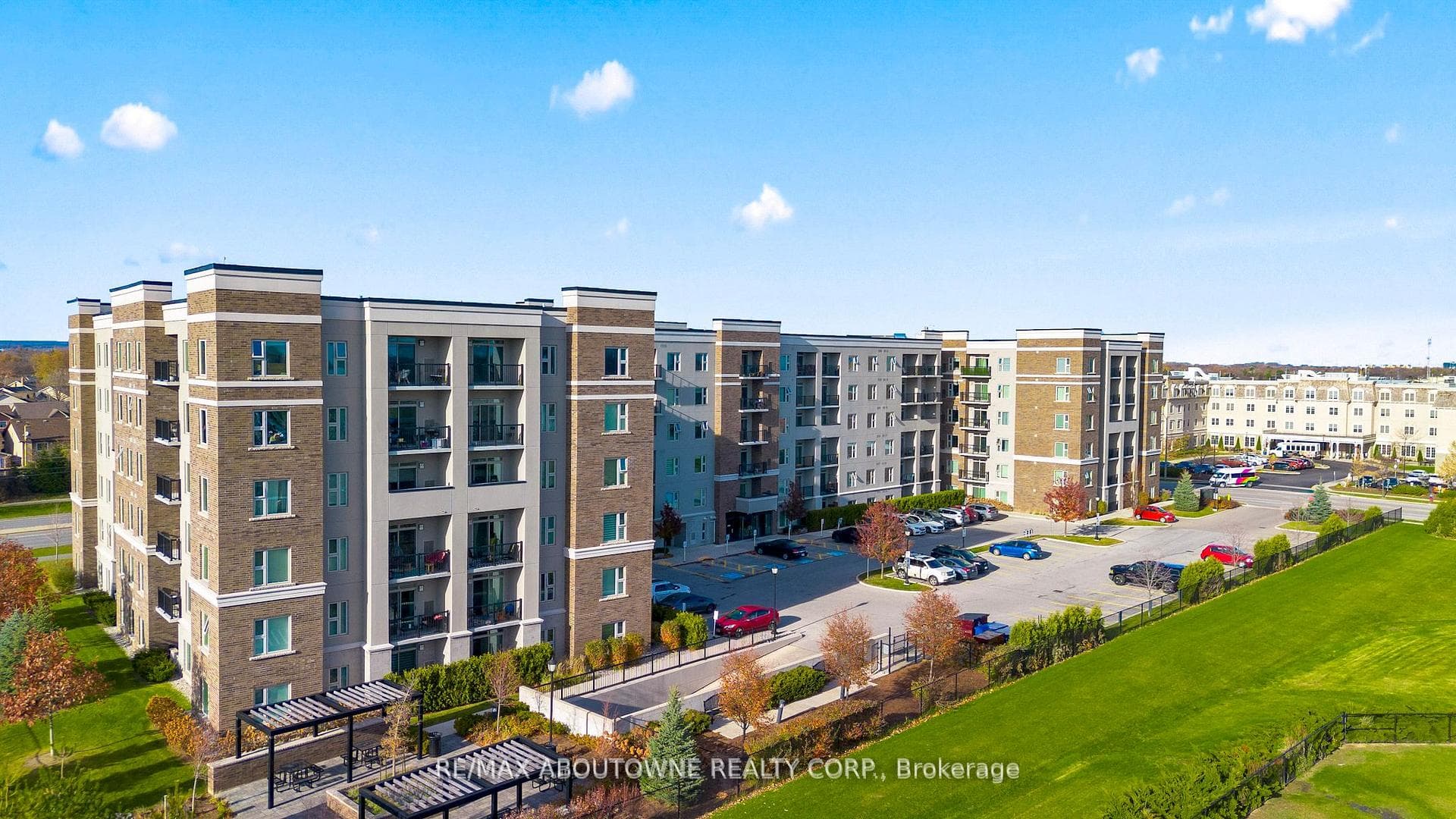 610 Farmstead Drive Unit 304 - home for sale in Milton, Ontario