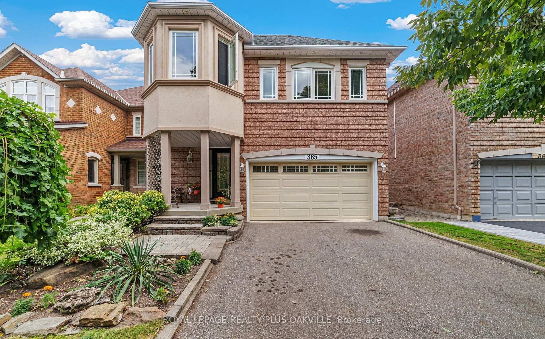 365 Turnberry Crescent - home for sale in Mississauga, Ontario