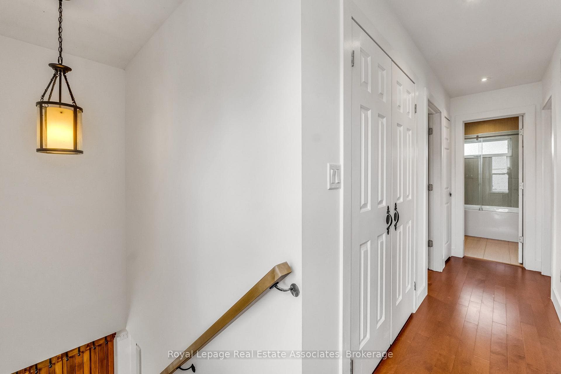1043 Shaw Drive - Detached photo 17 of 45 in Mississauga, Ontario