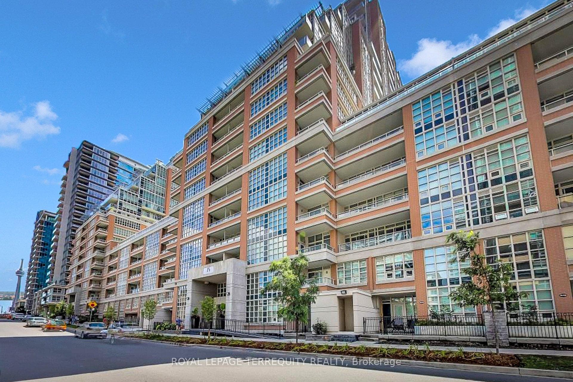 75 East Liberty Street Unit 1611 - condo for sale in Downtown Toronto / Waterfront