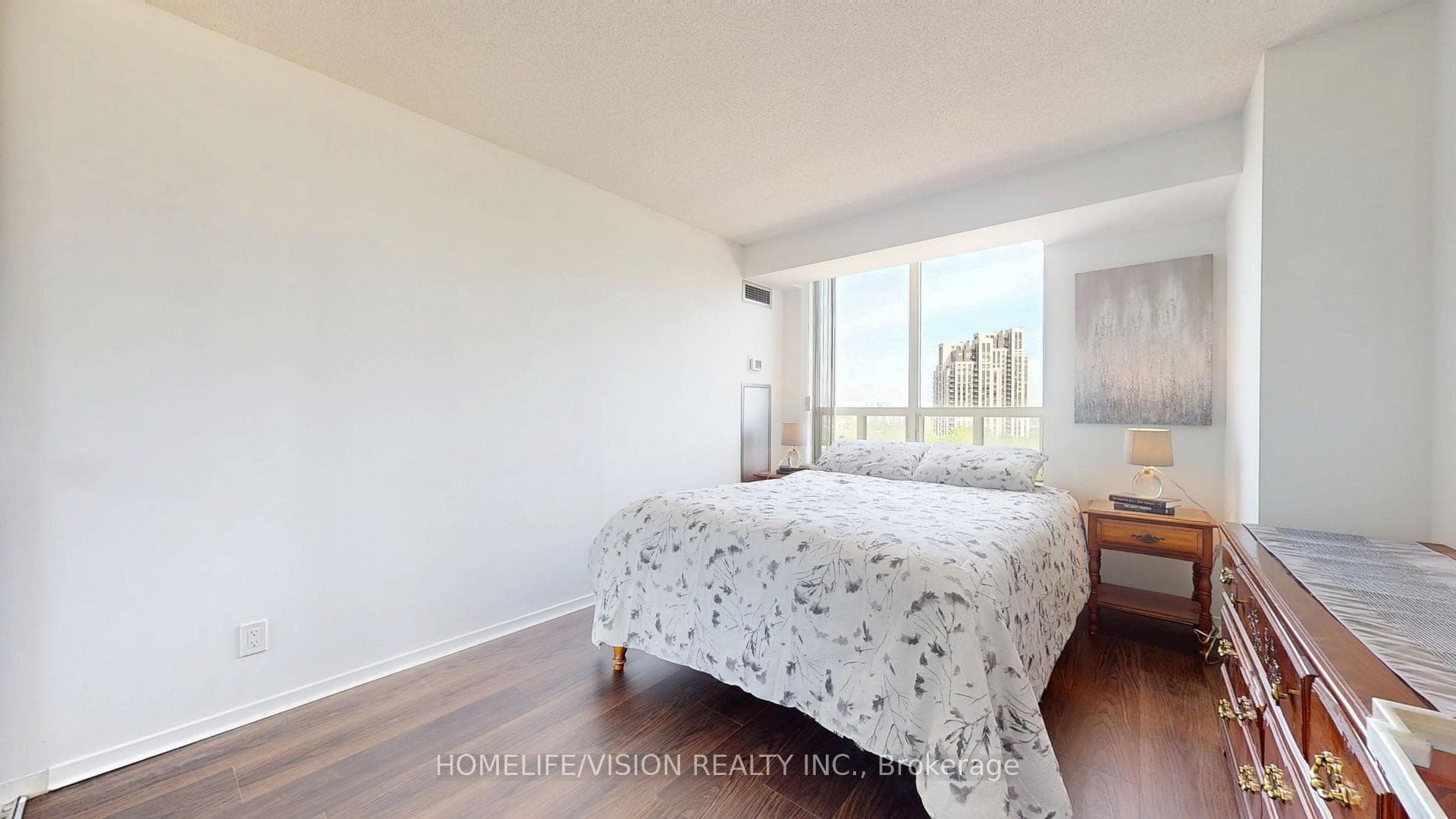 205 Wynford Drive Unit 1706 - Condo photo 9 of 21 in Flemingdon Park / Don Mills, Ontario