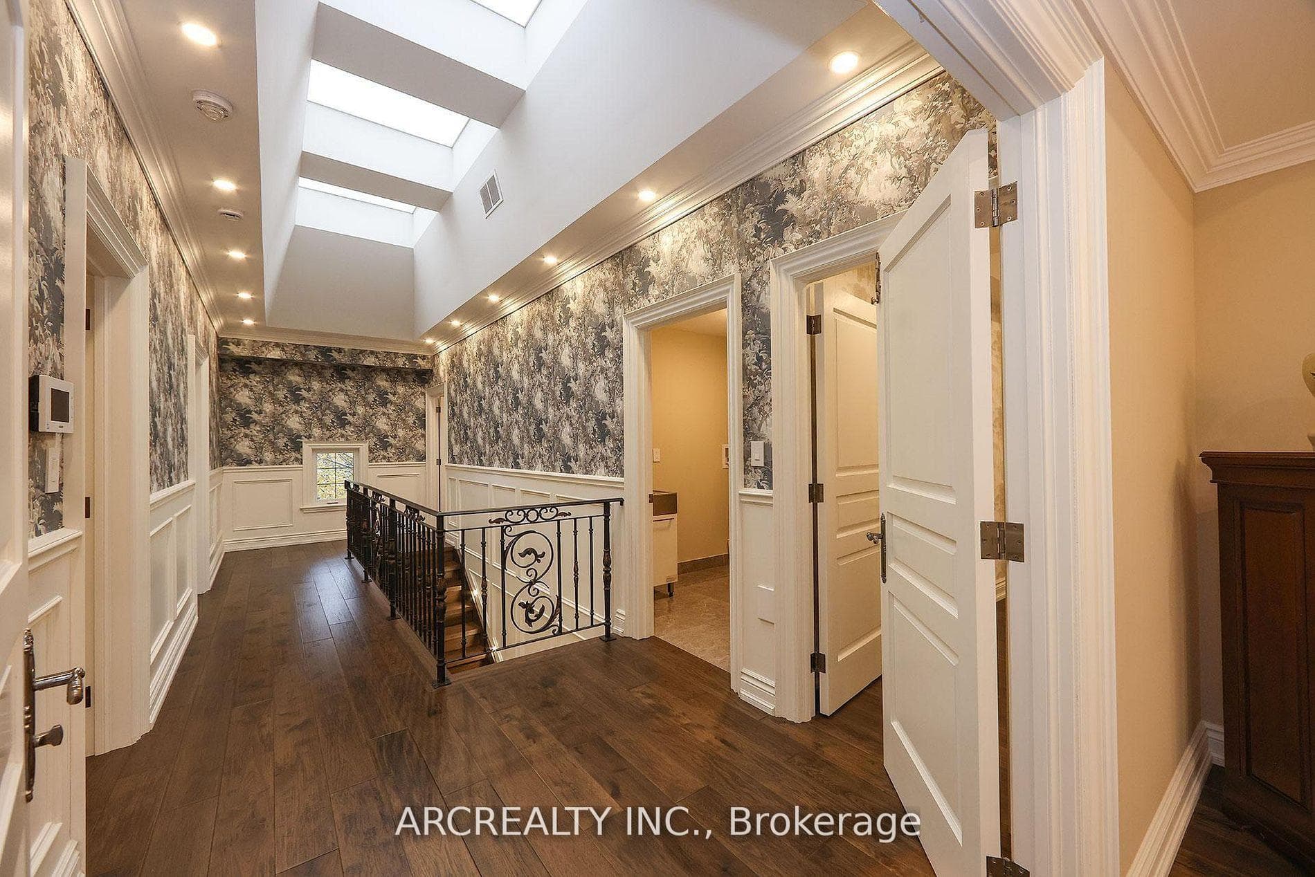 188 Alfred Avenue - Detached photo 19 of 49 in Willowdale / Newtonbrook, Ontario