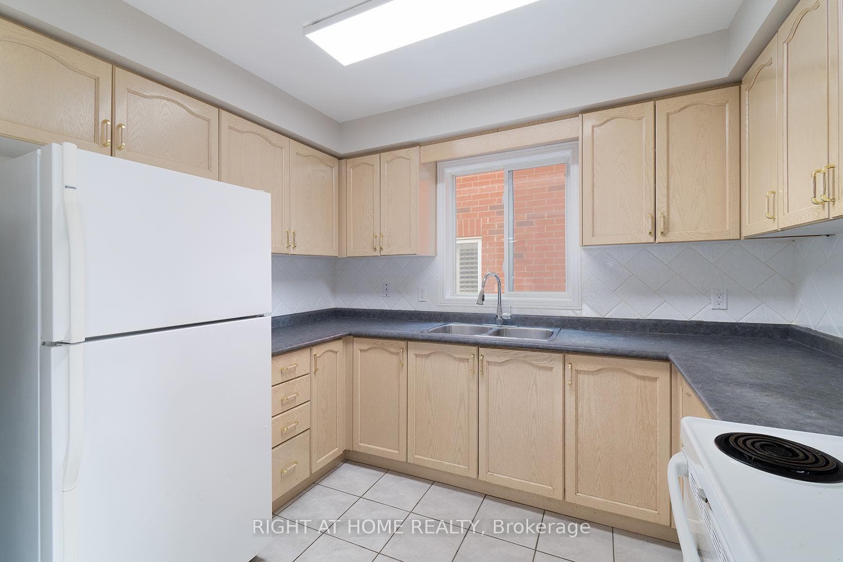 18 Frank Johnston Road - Townhouse photo 17 of 50 in Caledon, Ontario