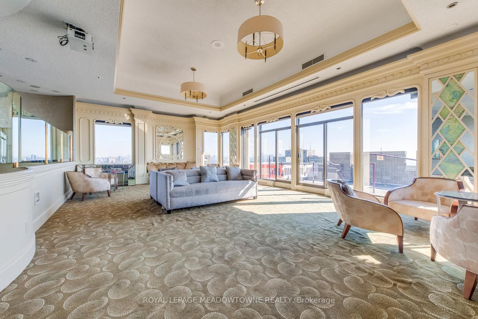 2045 Lakeshore Boulevard Unit 2011 - Condo photo 21 of 32 in Liberty Village / Parkdale / South Parkdale, Ontario