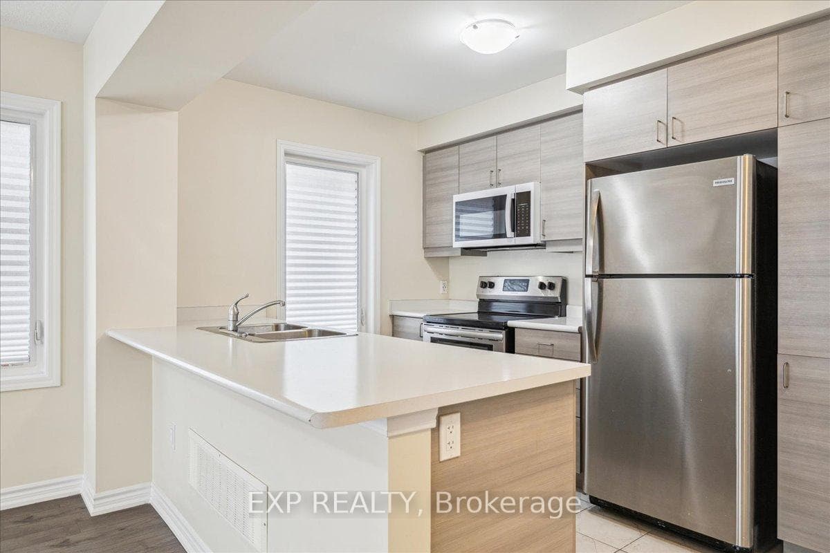 107 Lemieux Court - Townhouse photo 17 of 36 in Milton, Ontario