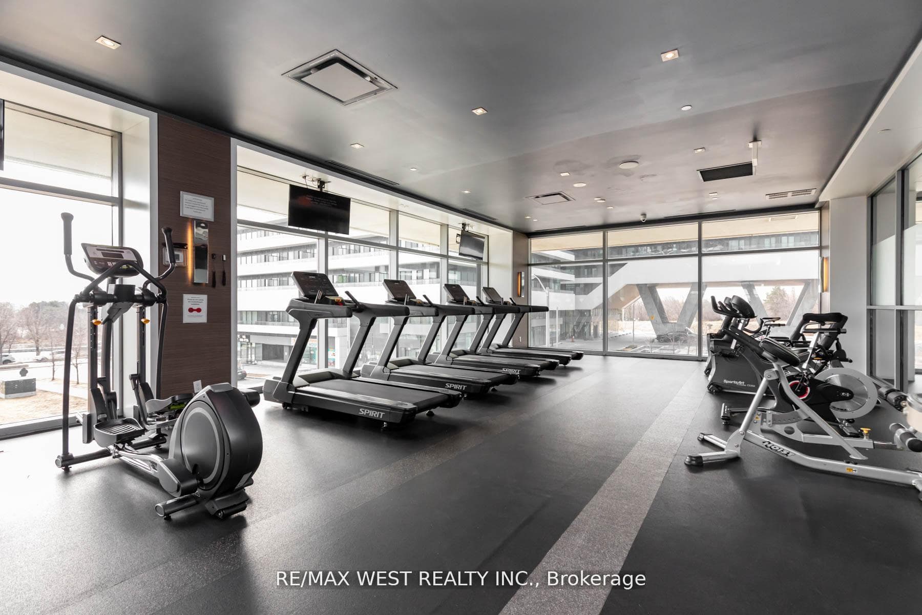 33 Shore Breeze Drive Unit 802 - Condo photo 32 of 38 in Liberty Village / Parkdale / South Parkdale, Ontario