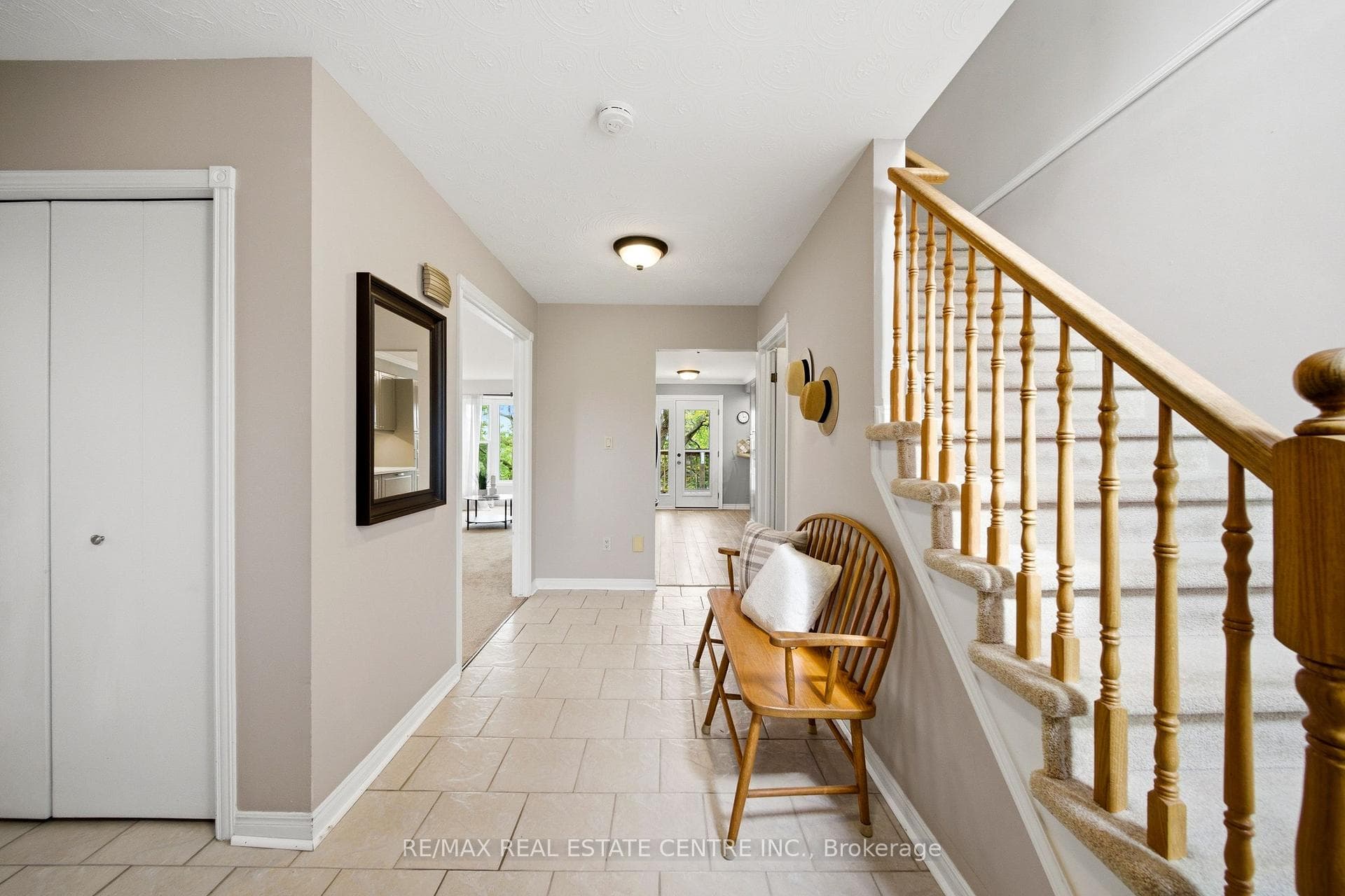 3124 Driftwood Drive - Detached photo 9 of 50 in Burlington, Ontario