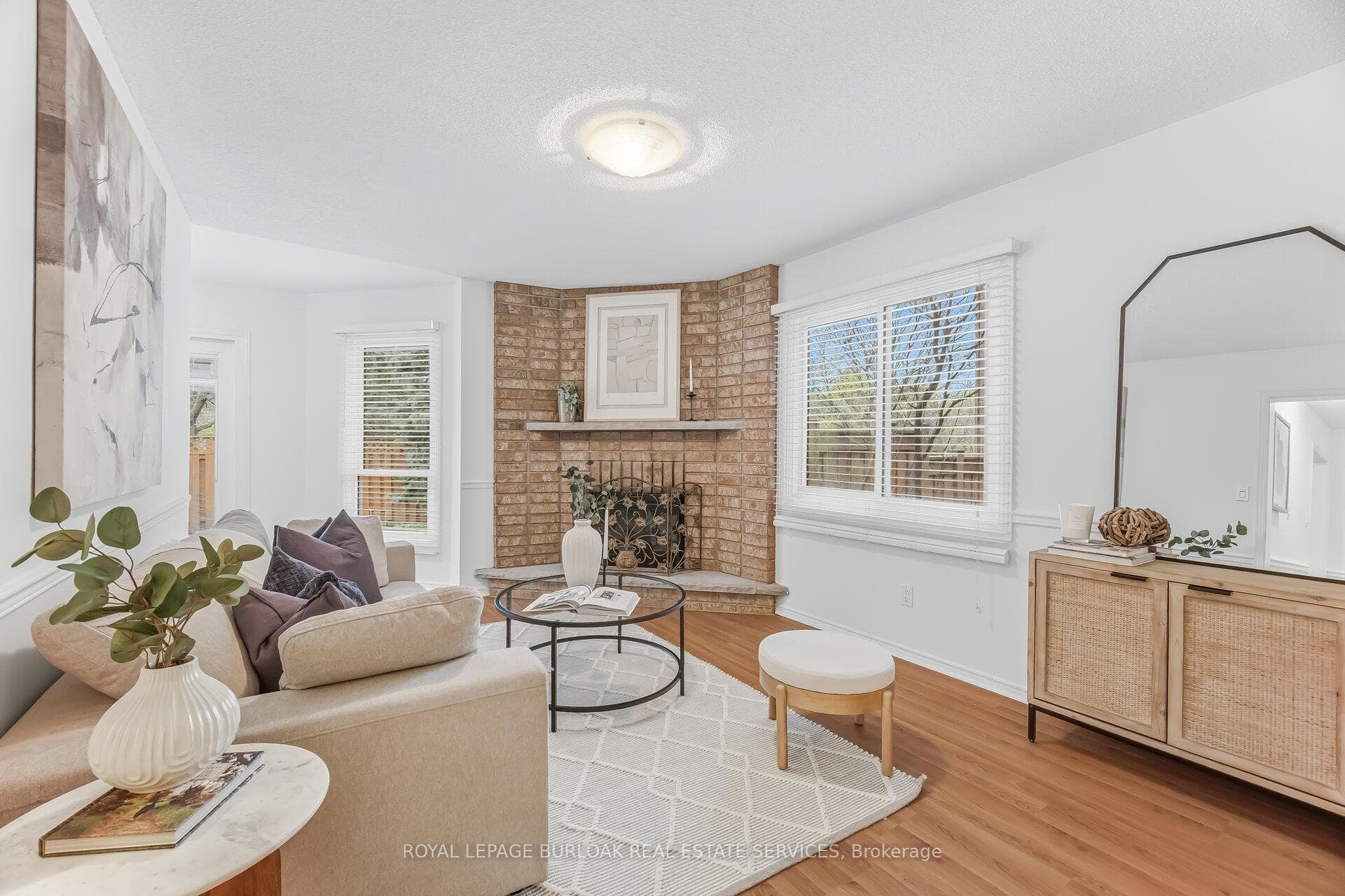 1004 Roxborough Drive - Detached photo 18 of 50 in Oakville, Ontario