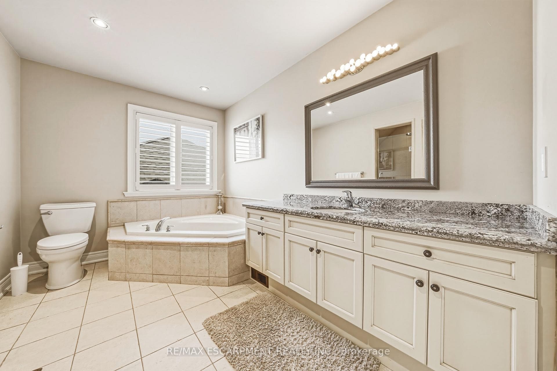 976 Shadeland Avenue Unit 3 - Detached photo 28 of 46 in Burlington, Ontario