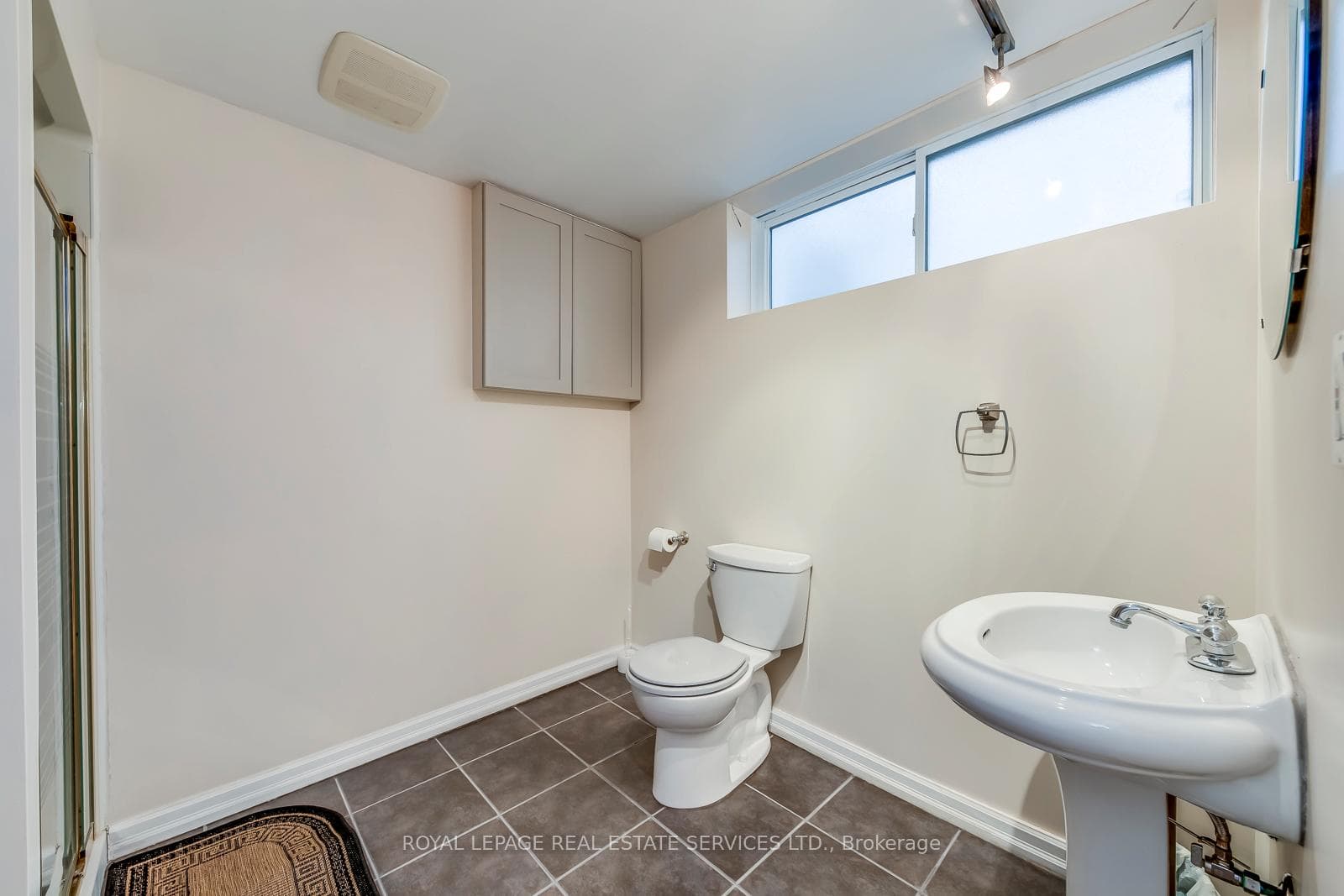 1607 Ewald Road - Detached photo 24 of 37 in Mississauga, Ontario