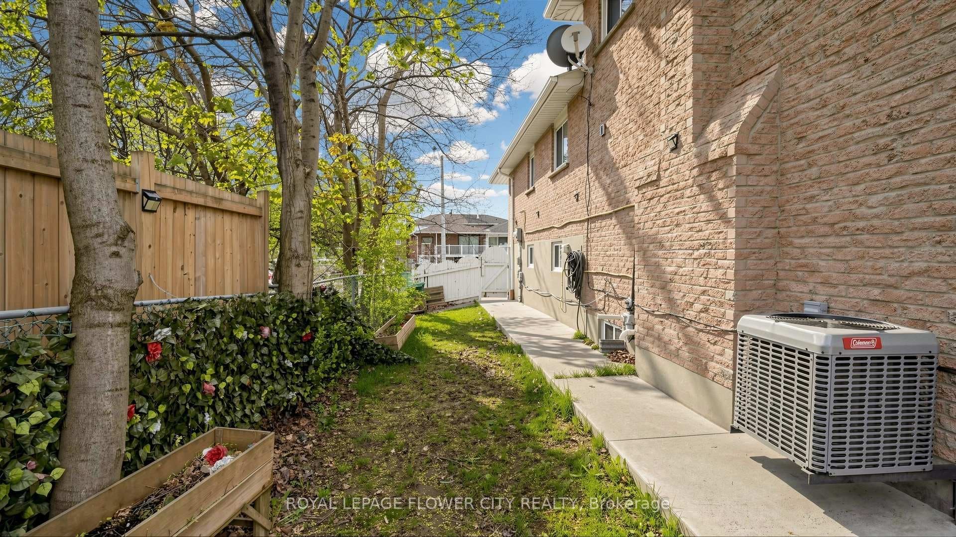 307 Royal Salisbury Way - Semi-Detached photo 48 of 48 in Brampton, Ontario