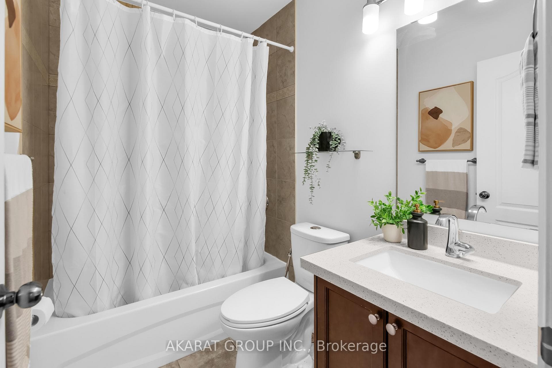 2376 Brockberry Crescent - Detached photo 31 of 50 in Oakville, Ontario
