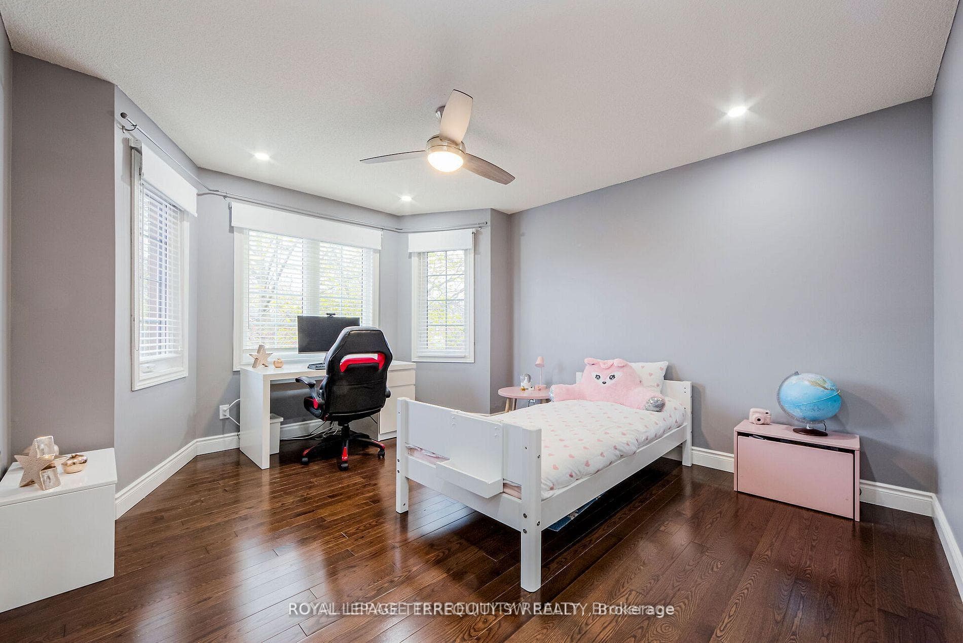 2025 Parklane Crescent - Detached photo 28 of 50 in Burlington, Ontario