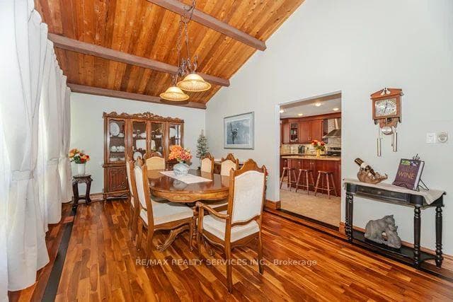 24 Cedar Drive - Detached photo 9 of 50 in Caledon, Ontario
