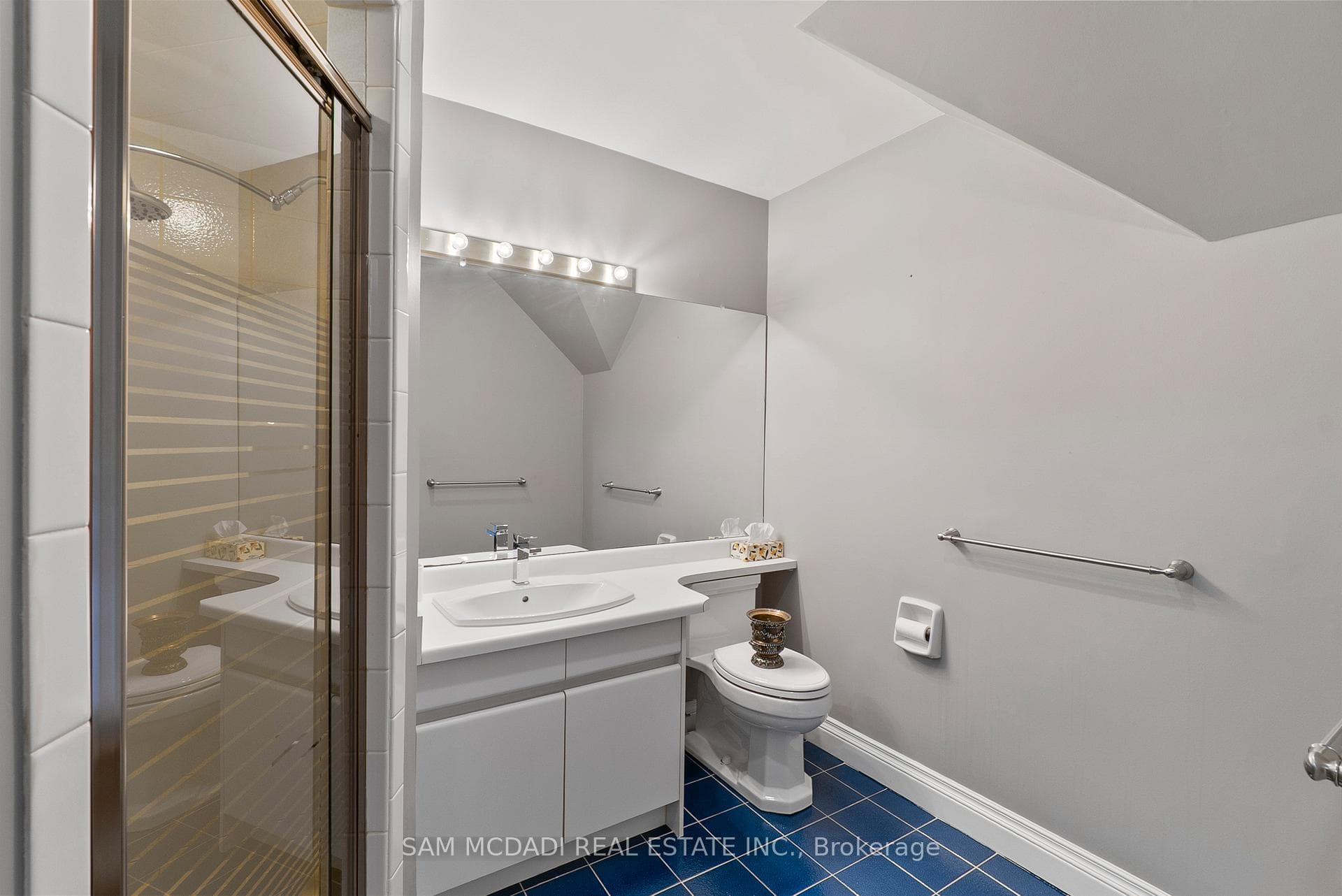 2235 Shawanaga Trail - Detached photo 25 of 48 in Mississauga, Ontario