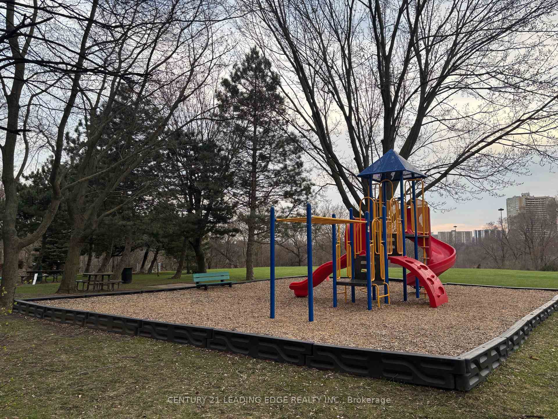 15 Vicora Linkway N/A Unit 304 - Condo photo 24 of 30 in Flemingdon Park / Don Mills, Ontario
