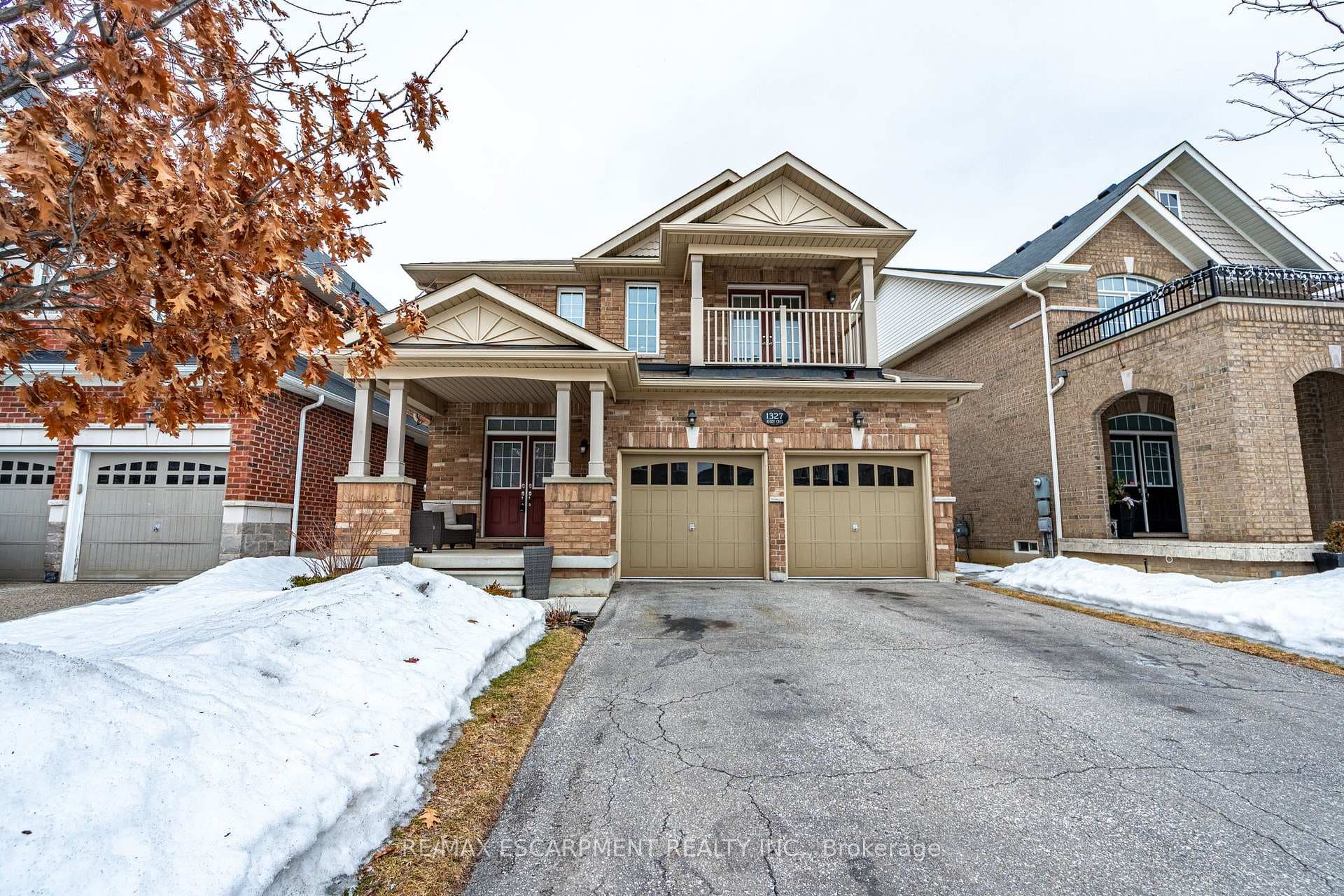 1327 Ruddy Crescent - home for sale in Milton, Ontario