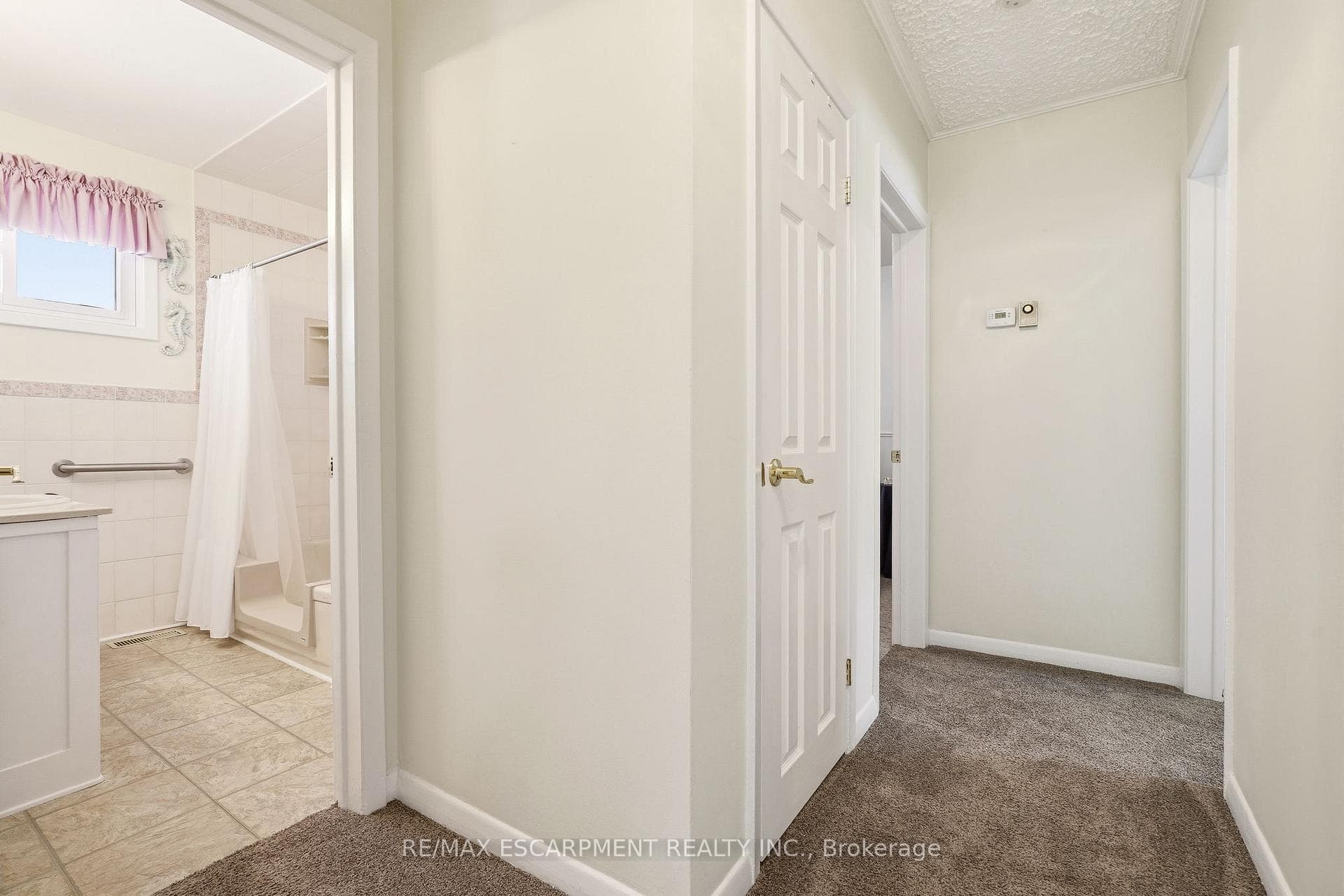 491 Warminster Drive - Detached photo 12 of 25 in Oakville, Ontario