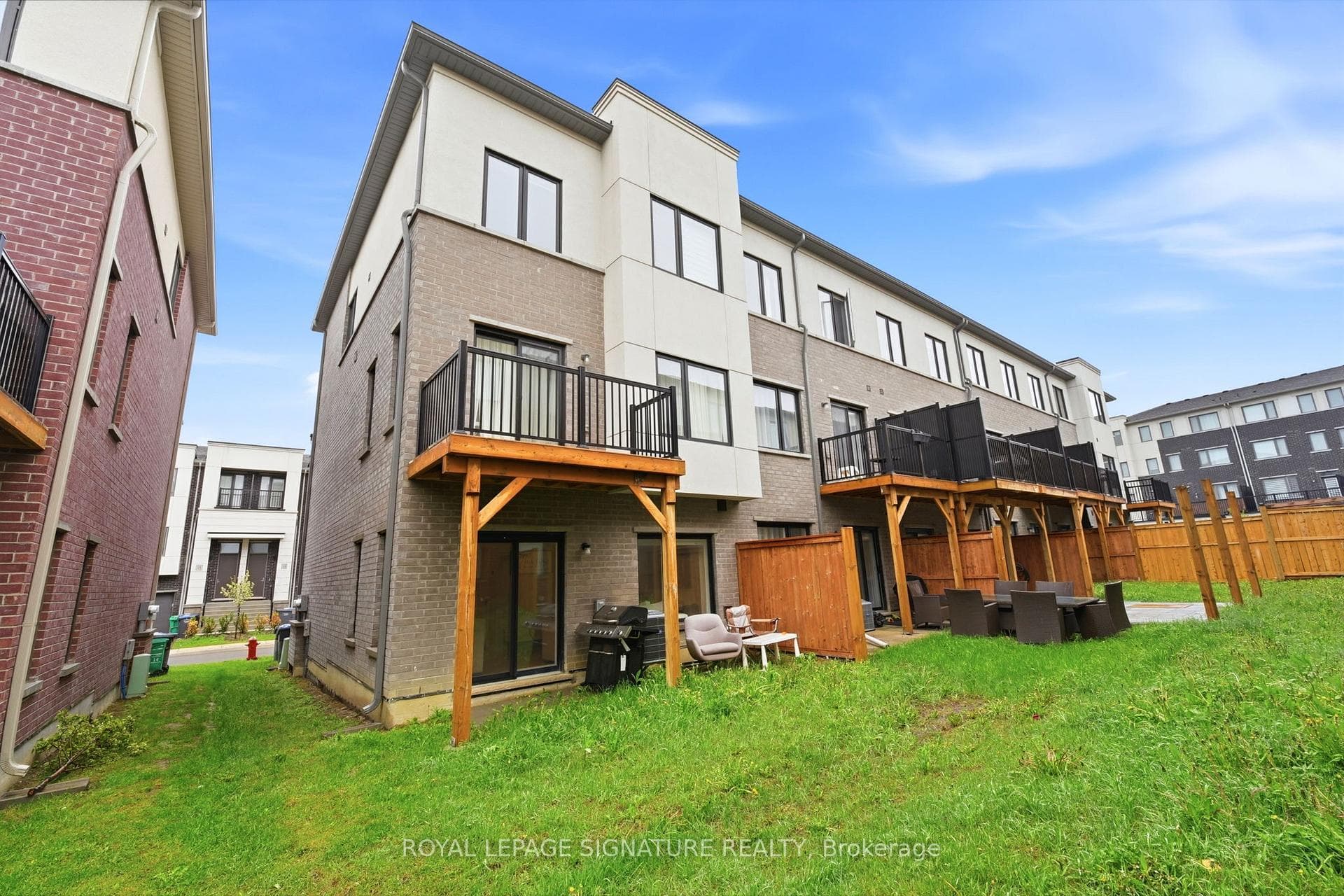 12 Heathrow Lane - Townhouse photo 40 of 40 in Caledon, Ontario