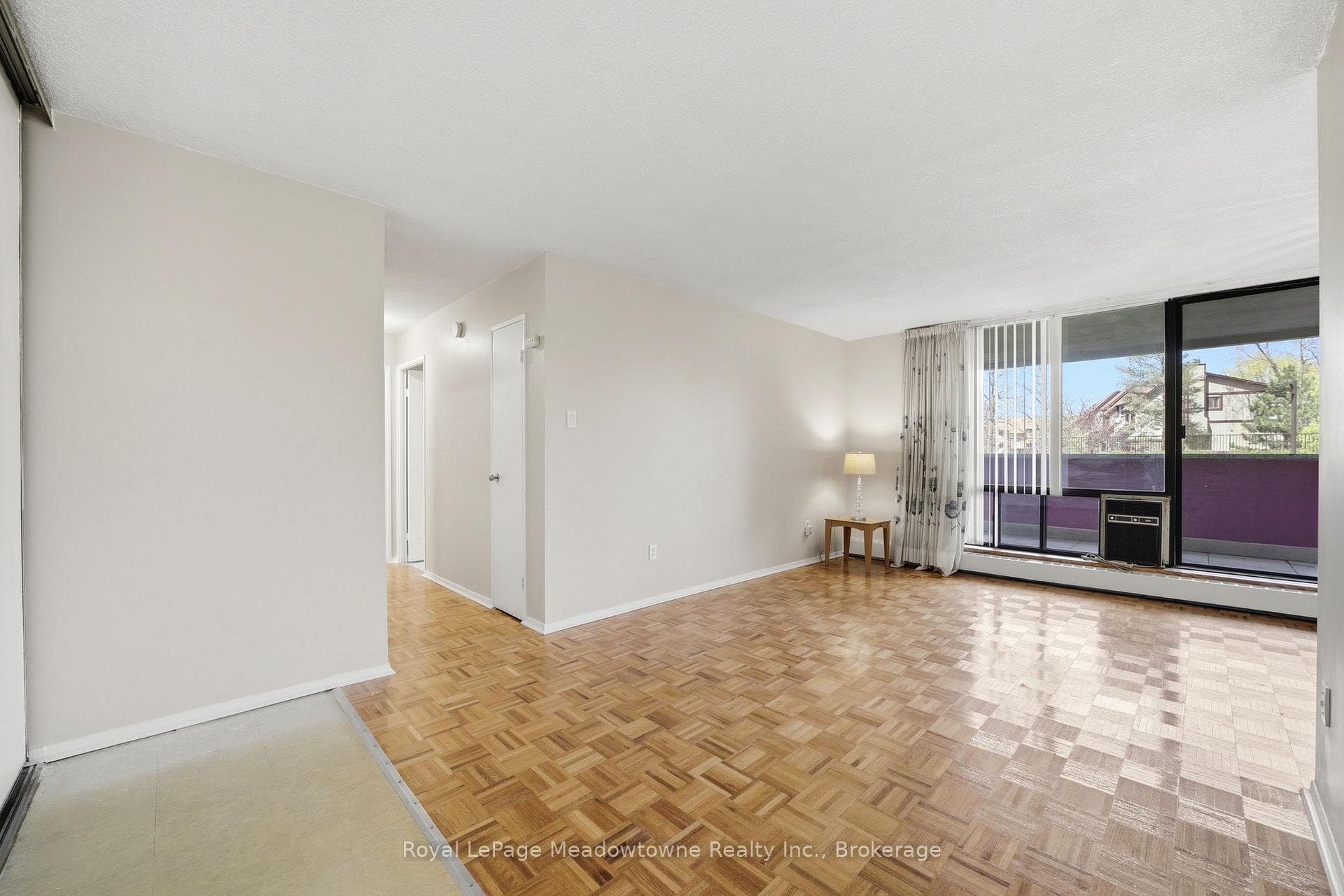 2929 Aquitaine Avenue Unit 215 - Condo photo 6 of 26 in Mississauga, Ontario