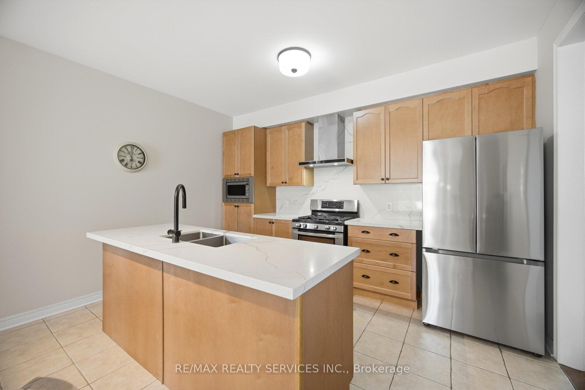 52 Atchison Drive - Detached photo 10 of 50 in Caledon, Ontario