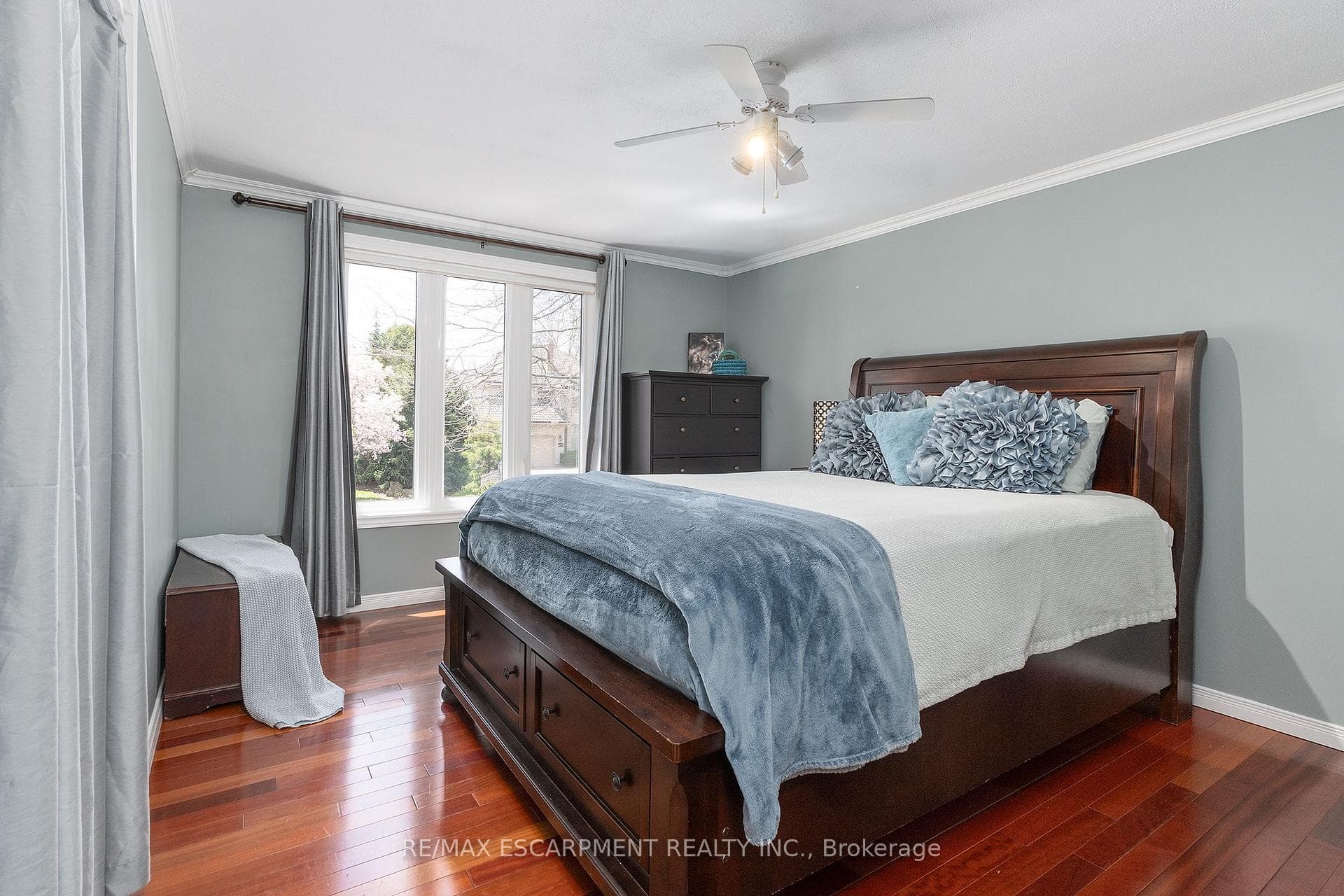 193 Pine Cove Road - Detached photo 14 of 43 in Burlington, Ontario