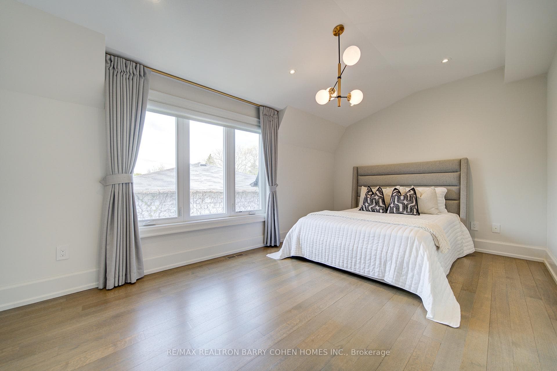 15 Ames Circle - Detached photo 33 of 50 in Don Mills / Parkwoods / Victoria Village, Ontario