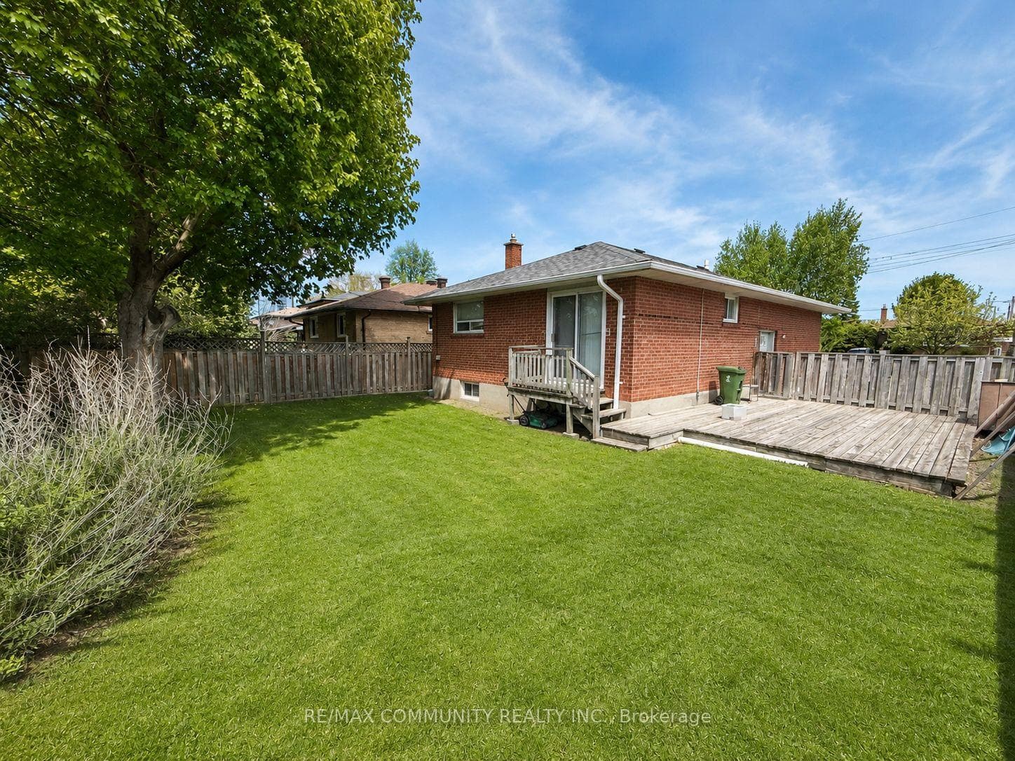 22 Cora Crescent - Detached photo 5 of 6 in Scarborough (West Hill / Highland Creek), Ontario