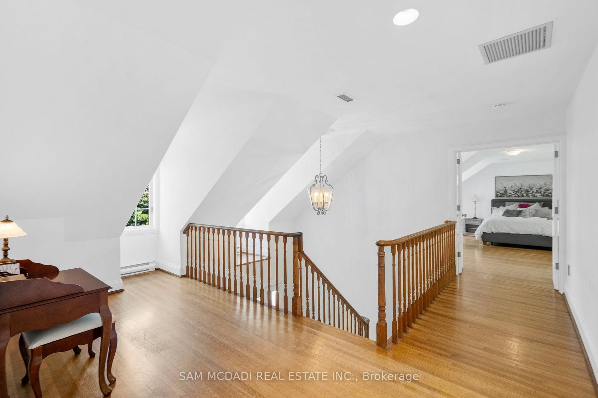 1690 Sherway Drive - Detached photo 20 of 46 in Mississauga, Ontario