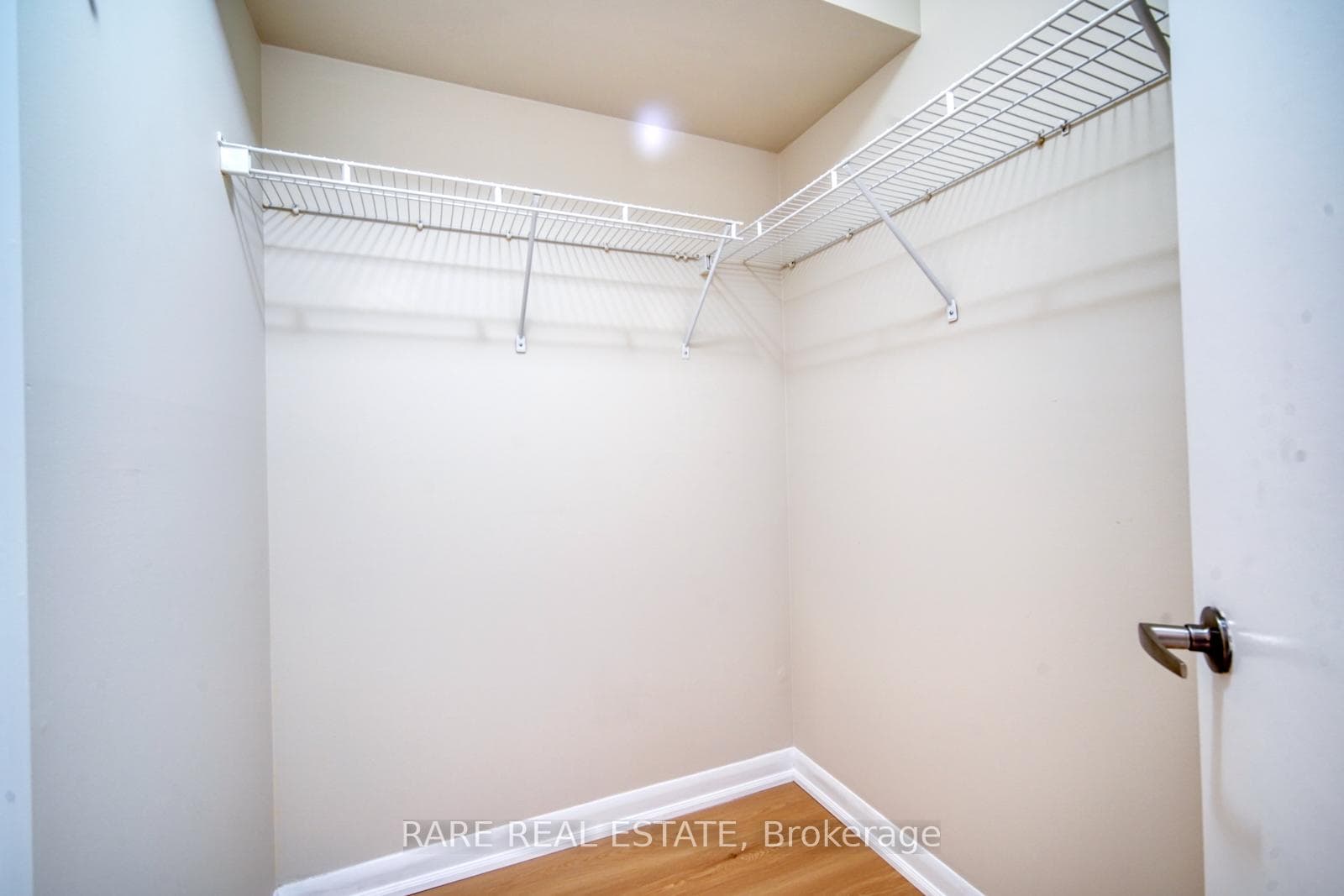 210 Victoria Street Unit 3007 - Condo photo 12 of 14 in Regent Park / Cabbagetown / St. James Town, Ontario